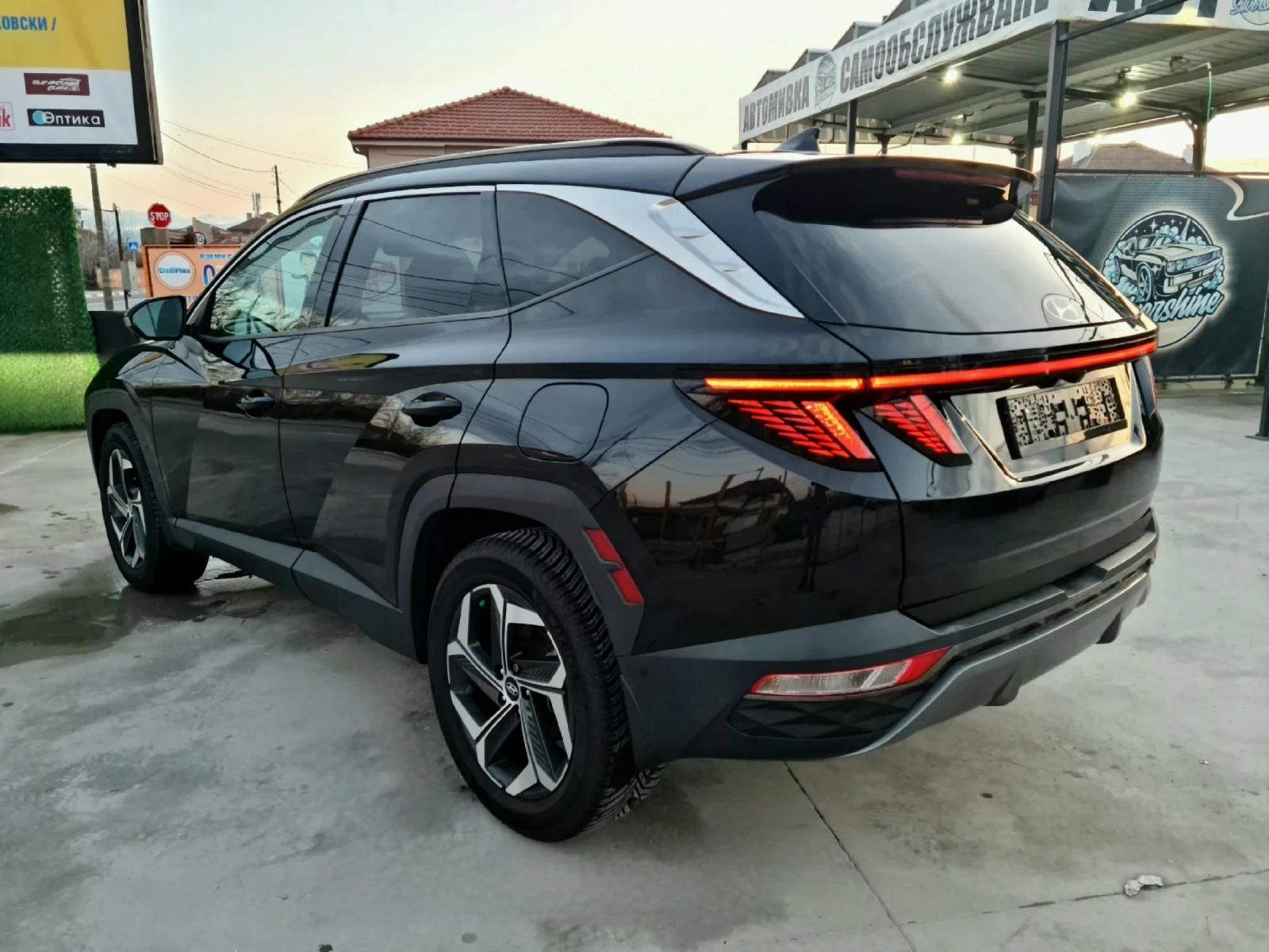 Hyundai Tucson 2.5 LIMITED* 4x4* 360 Camera* Full Full Екстри* , снимка 2 - Автомобили и джипове - 53994040