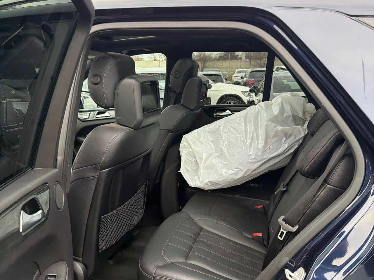 Mercedes-Benz GLE 350 350d/CARFAX/360 КАМЕРА/ПОДГРЕВ/ПАМЕТ/ПАНО/+ ГУМИ, снимка 11 - Автомобили и джипове - 53990742