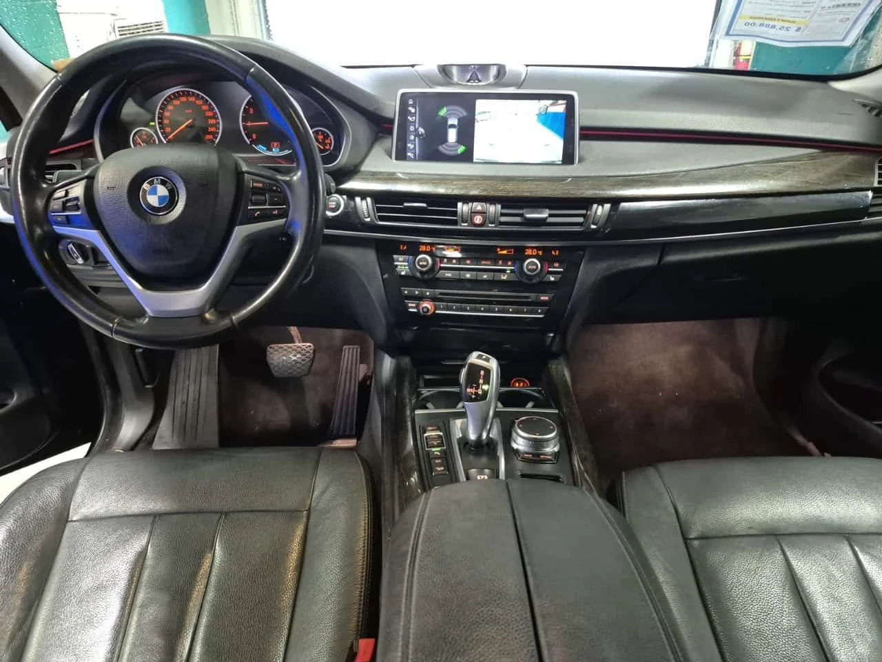 BMW X5 * XDRIVE40E * KEYLESS * PANO * ОБДУХВАНЕ  * , снимка 10 - Автомобили и джипове - 54085226