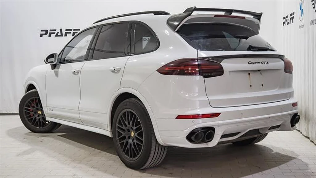 Porsche Cayenne GTS * 4x4* 440кс * АвтоКредит* (ЦЕНА ДО БГ), снимка 4 - Автомобили и джипове - 54128526