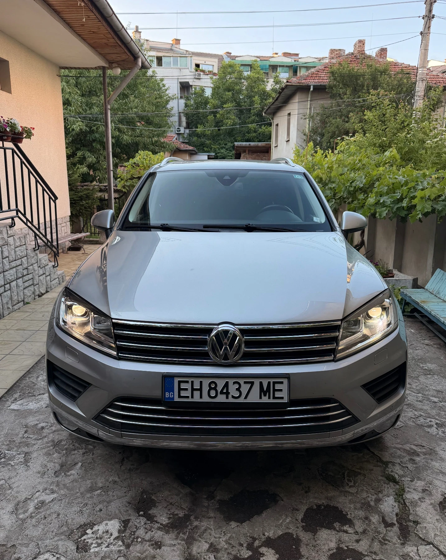 VW Touareg, снимка 2 - Автомобили и джипове - 55198520