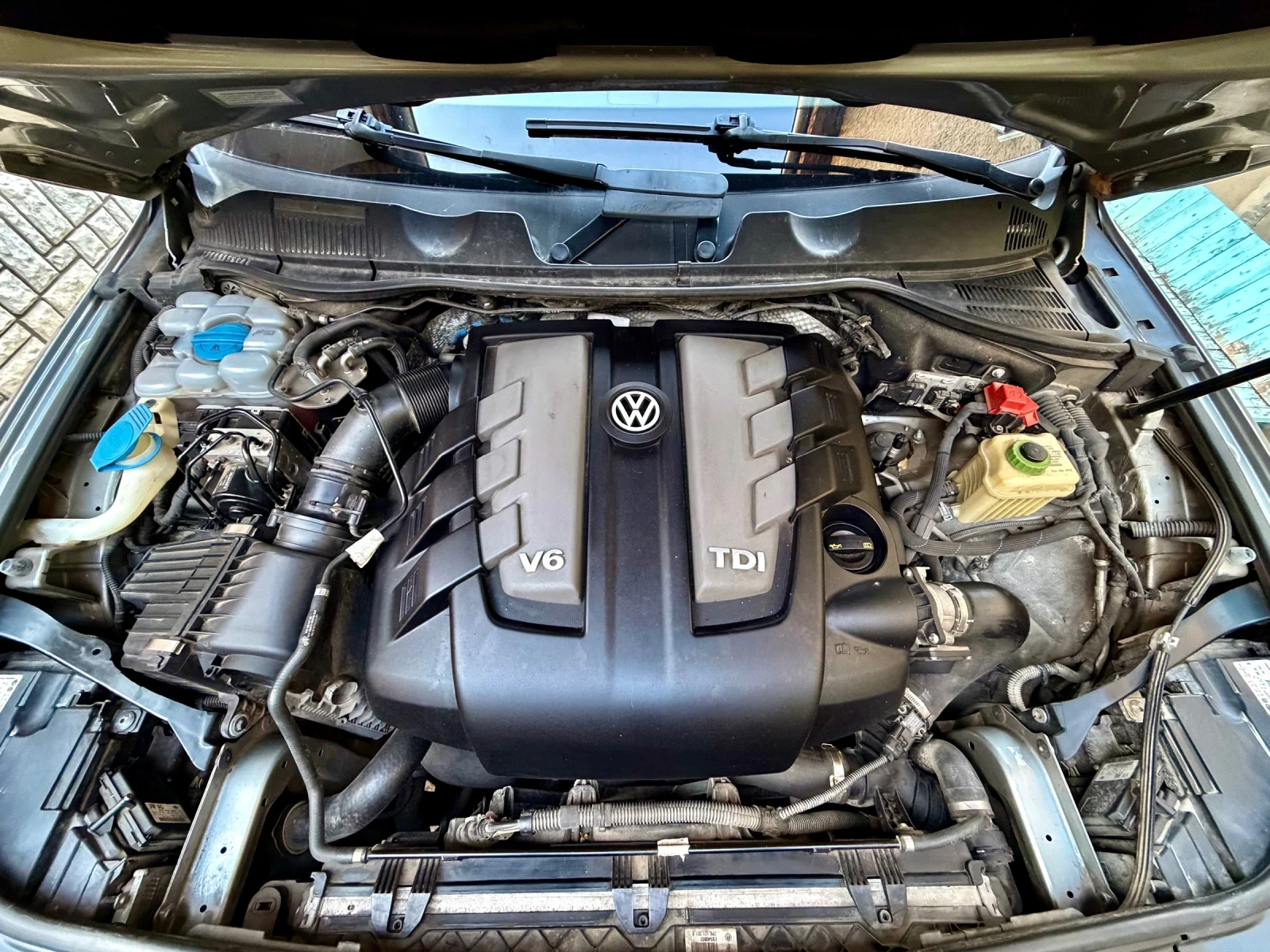 VW Touareg, снимка 15 - Автомобили и джипове - 55198520