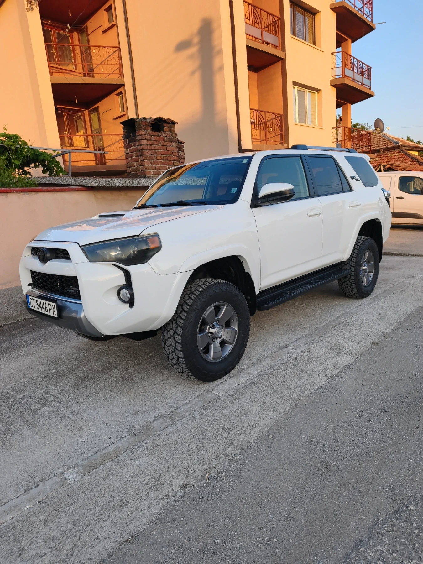 Toyota 4runner TRD Off-Road, снимка 4 - Автомобили и джипове - 55646337