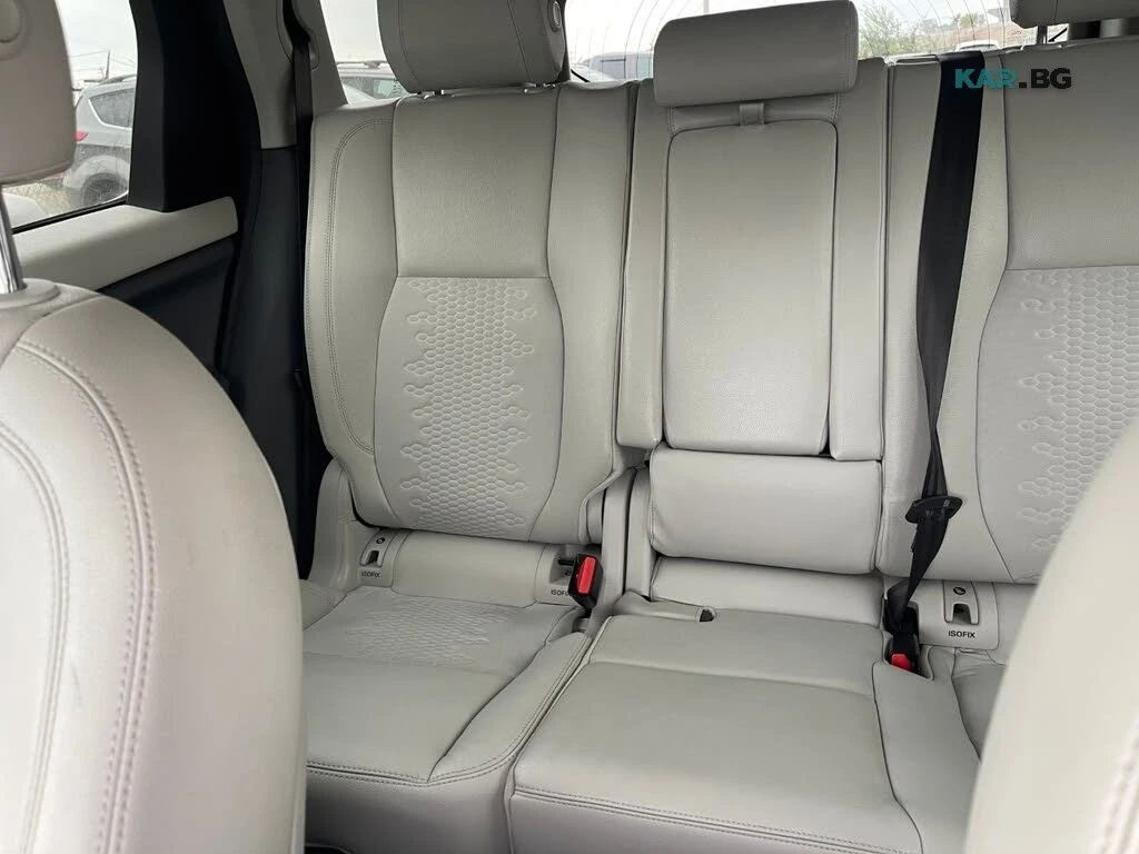 Land Rover Discovery Sport SE * АвтоКредит * (ЦЕНА ДО БГ), снимка 14 - Автомобили и джипове - 56145940