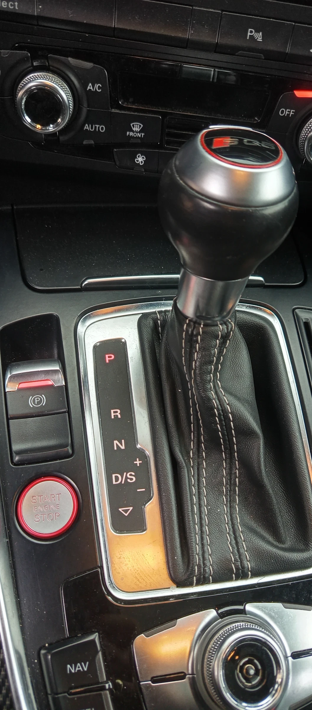 Audi SQ5, снимка 16 - Автомобили и джипове - 56342842