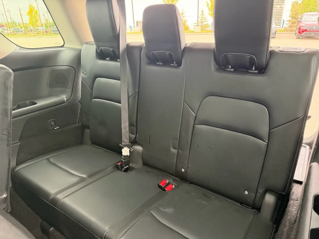 Nissan Pathfinder AWD* ПАНОРАМА* 360 КАМЕРИ* КРАЙНА ЦЕНА* , снимка 16 - Автомобили и джипове - 56506682