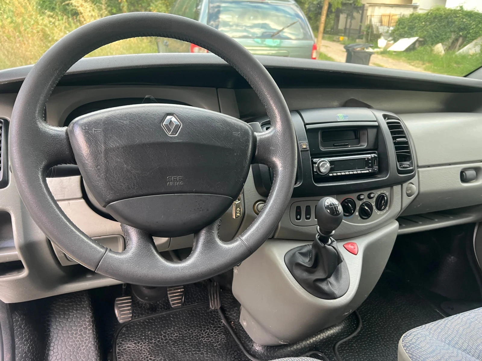 Renault Trafic 1.9 tbi, снимка 8 - Бусове и автобуси - 56080402