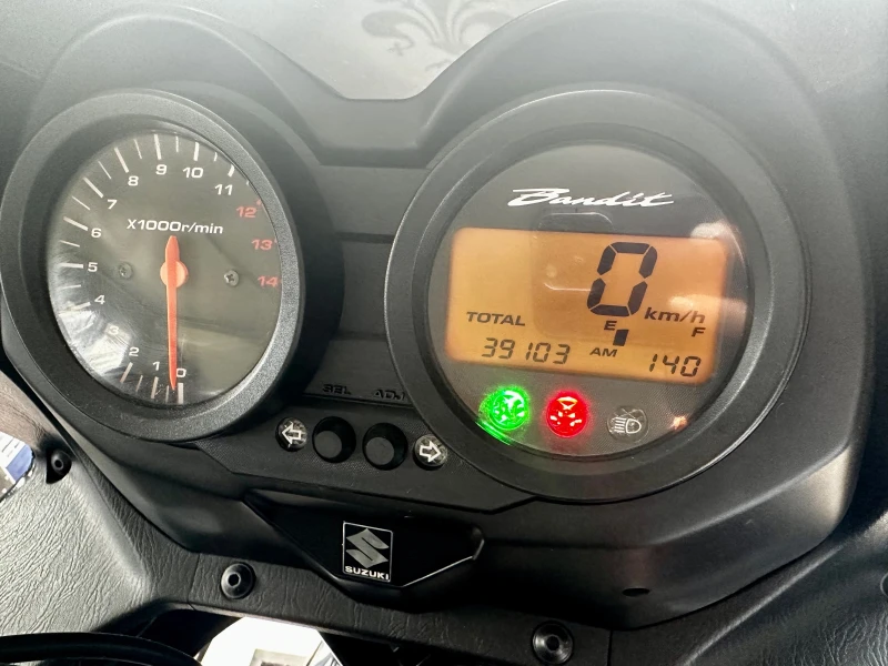 Suzuki Bandit 650 S 2006г., снимка 2 - Мотоциклети и мототехника - 47345408