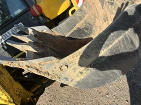 Багер New Holland B115B, снимка 10