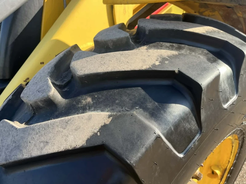 Багер New Holland B115B, снимка 8 - Индустриална техника - 53161586
