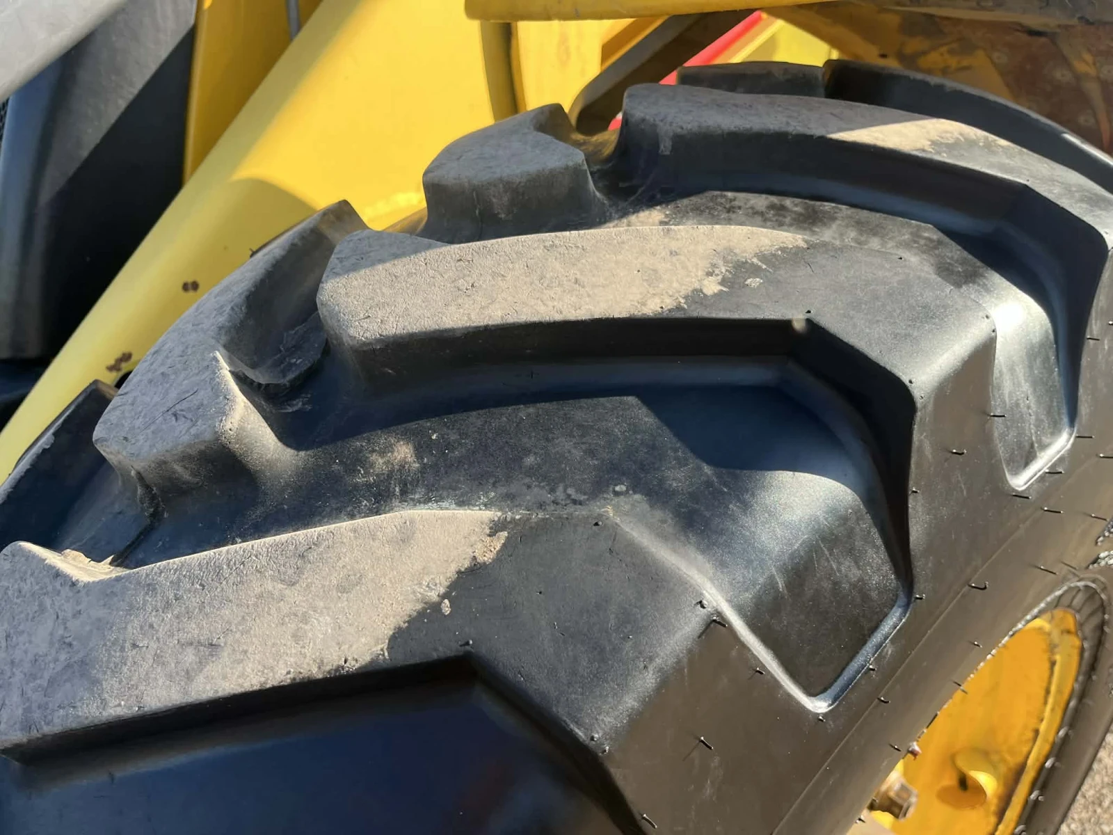 Багер New Holland B115B - изображение 8