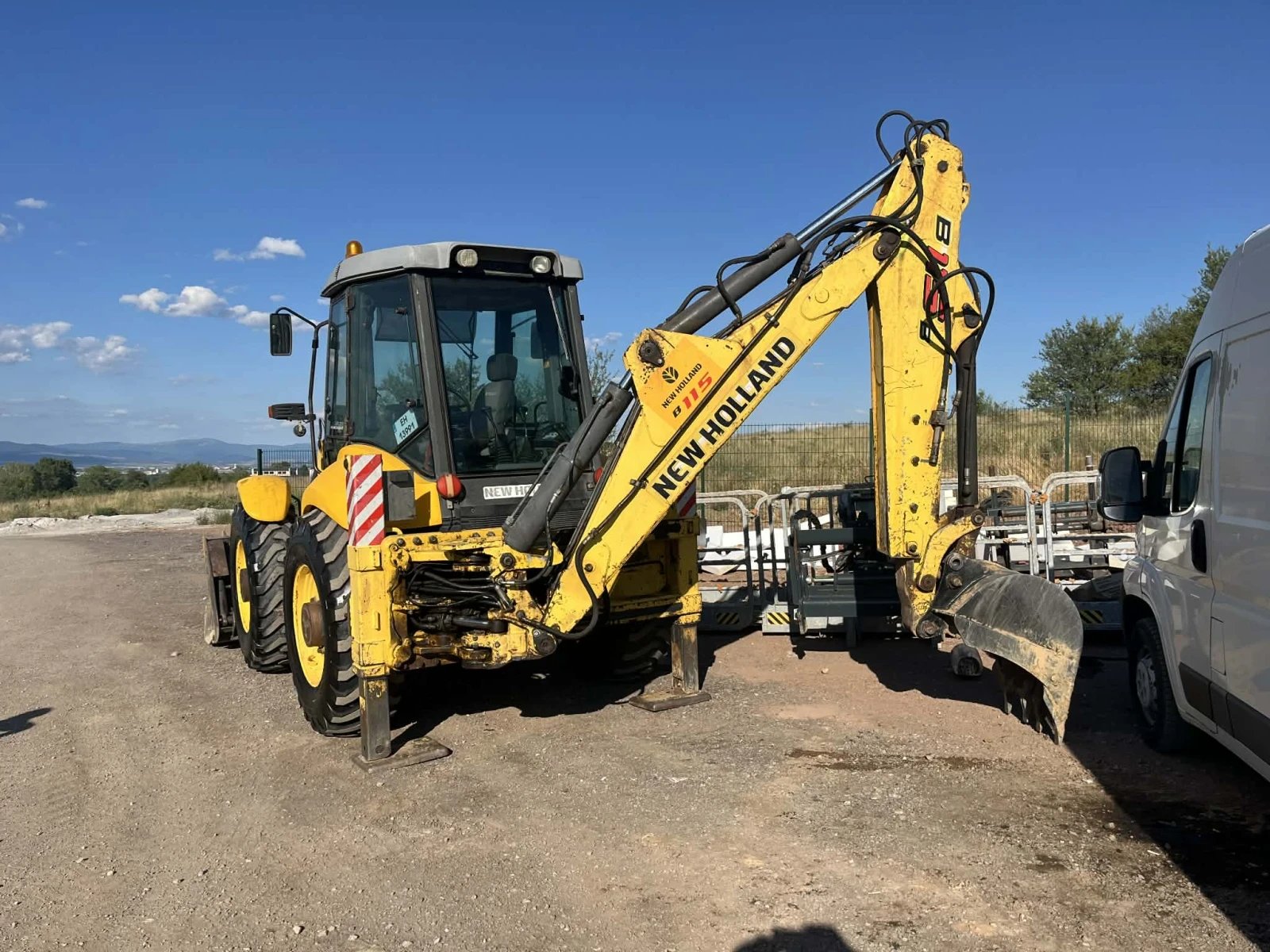 Багер New Holland B115B - изображение 5