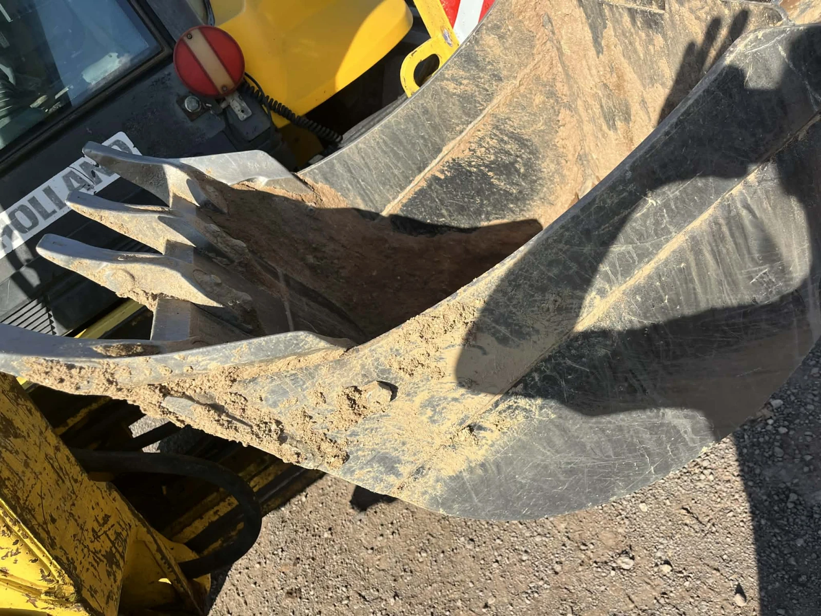 Багер New Holland B115B - изображение 10