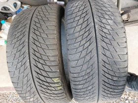 Гуми Зимни 245/40R18, снимка 1