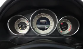 Mercedes-Benz E 300 4MATIC , снимка 6
