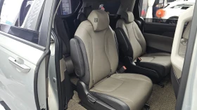 Kia Carnival 2.2d* PRESTIGE* КОЖА* ПОДГРЕВ* ОБДУХВАНЕ* КАМЕРА* , снимка 12
