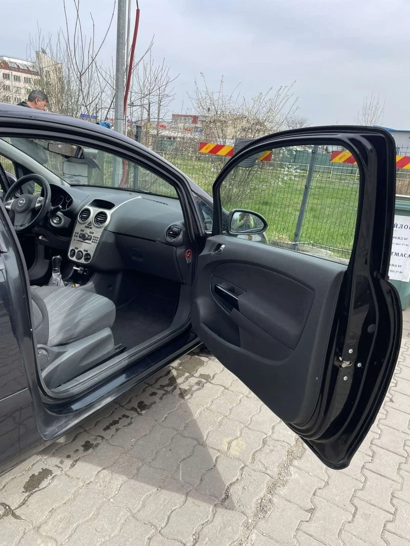 Opel Corsa, снимка 5 - Автомобили и джипове - 47106089