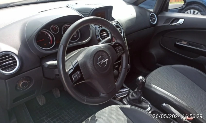 Opel Corsa, снимка 8 - Автомобили и джипове - 45933749