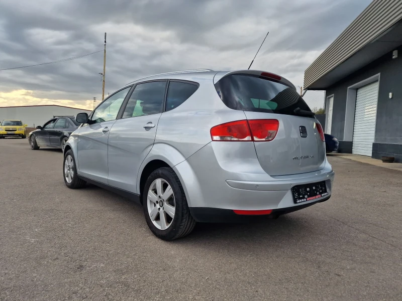 Seat Altea 1.6i-102 к.с XL, снимка 4 - Автомобили и джипове - 47550829