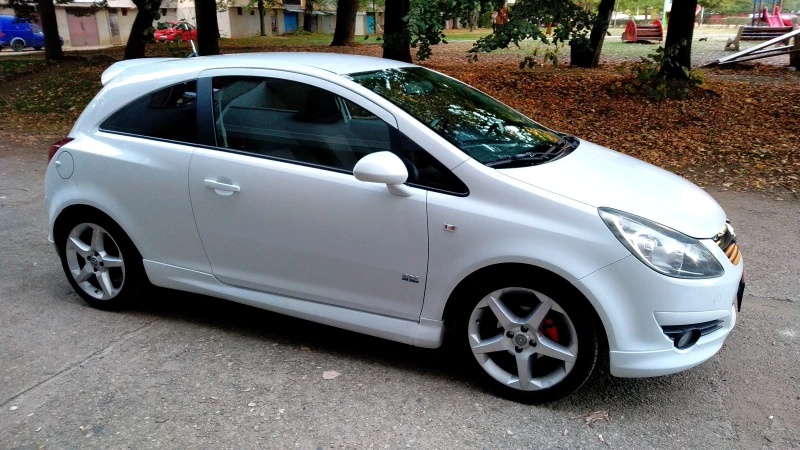 Opel Corsa OPC 1.4 Sport, снимка 6 - Автомобили и джипове - 47695523