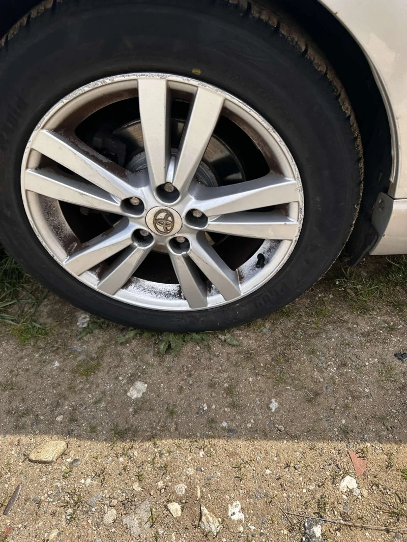 Toyota Avensis 2.0 D-4D (126 к.с.), снимка 7 - Автомобили и джипове - 52982341