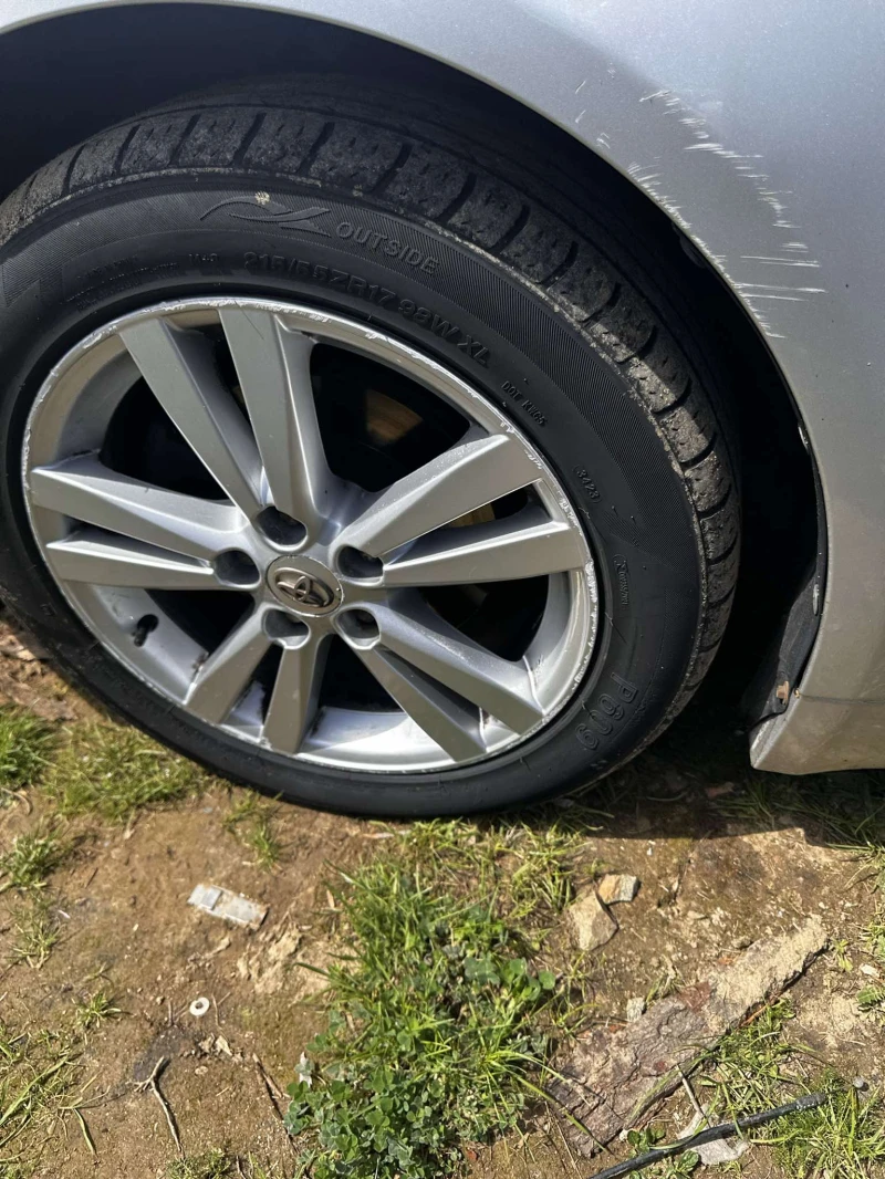 Toyota Avensis 2.0 D-4D (126 к.с.), снимка 9 - Автомобили и джипове - 52982341