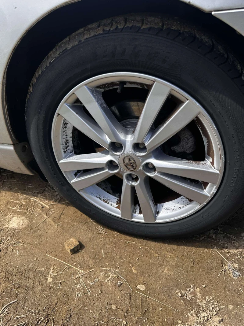 Toyota Avensis 2.0 D-4D (126 к.с.), снимка 8 - Автомобили и джипове - 52982341