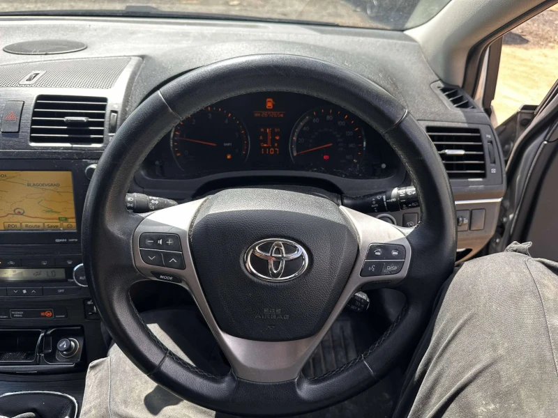 Toyota Avensis 2.0 D-4D (126 к.с.), снимка 15 - Автомобили и джипове - 52982341