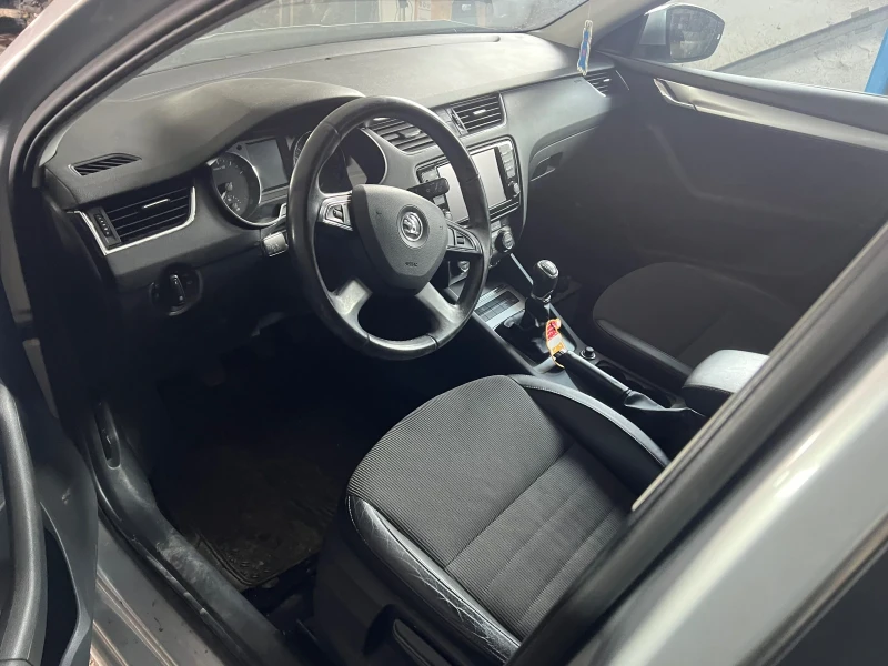 Skoda Octavia 1.4TSI CHP , снимка 8 - Автомобили и джипове - 50484130