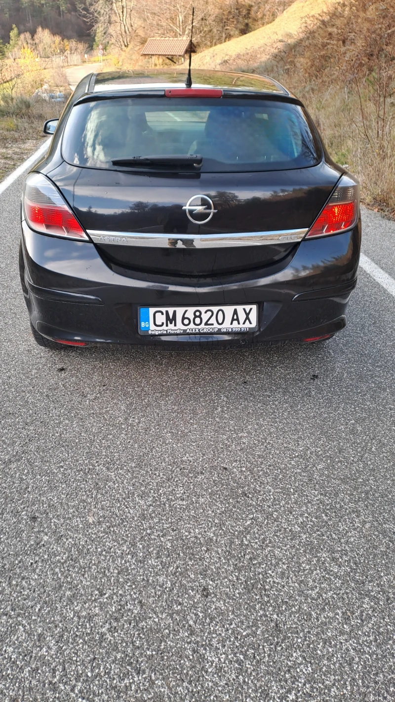 Opel Astra 1.9 120к GTC, снимка 5 - Автомобили и джипове - 52446807
