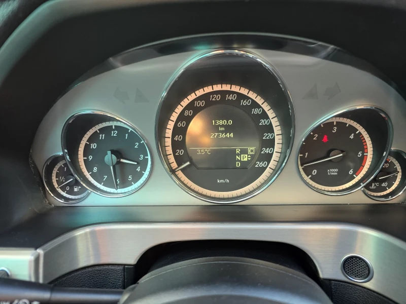 Mercedes-Benz E 350 AVANGARDE/4MATIC, снимка 16 - Автомобили и джипове - 53165605