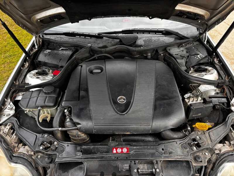 Mercedes-Benz C 220 2.2, снимка 11 - Автомобили и джипове - 53454569