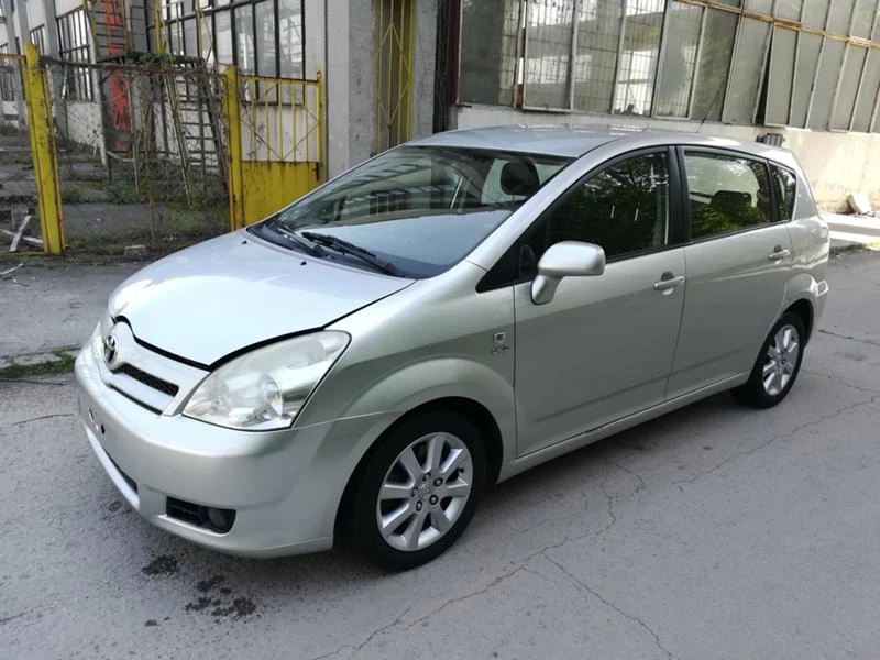 Toyota Corolla verso 2, 2 D4D 2.0D4D, снимка 1 - Автомобили и джипове - 28449018