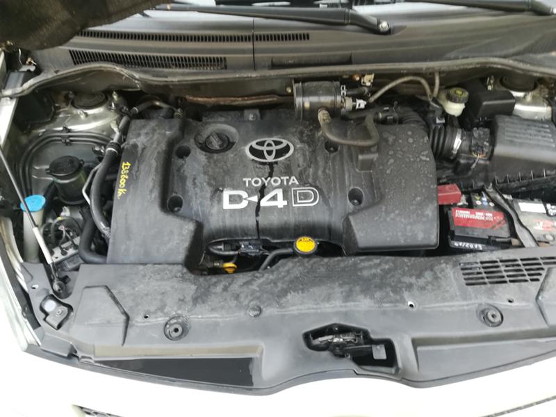Toyota Corolla verso 2, 2 D4D 2.0D4D, снимка 16 - Автомобили и джипове - 28449018