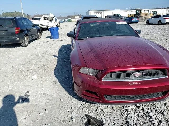 Ford Mustang 3.7L 6 Rear-wheel drive