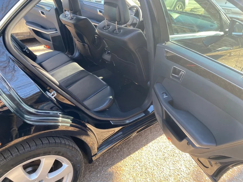 Mercedes-Benz E 200 2.2, снимка 3 - Автомобили и джипове - 54465220