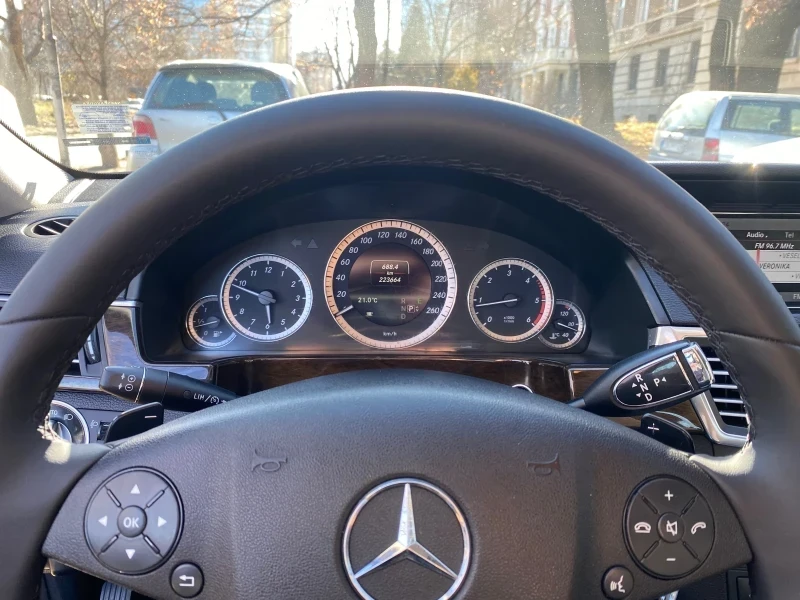 Mercedes-Benz E 200 2.2, снимка 7 - Автомобили и джипове - 54465220