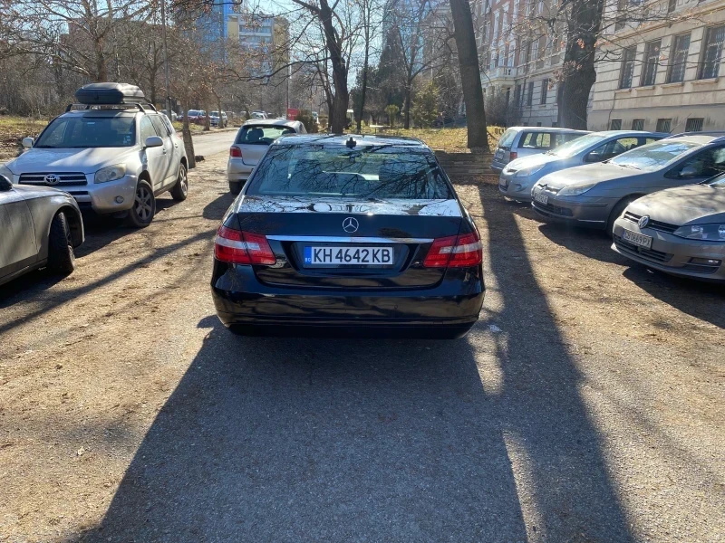 Mercedes-Benz E 200 2.2, снимка 4 - Автомобили и джипове - 54465220
