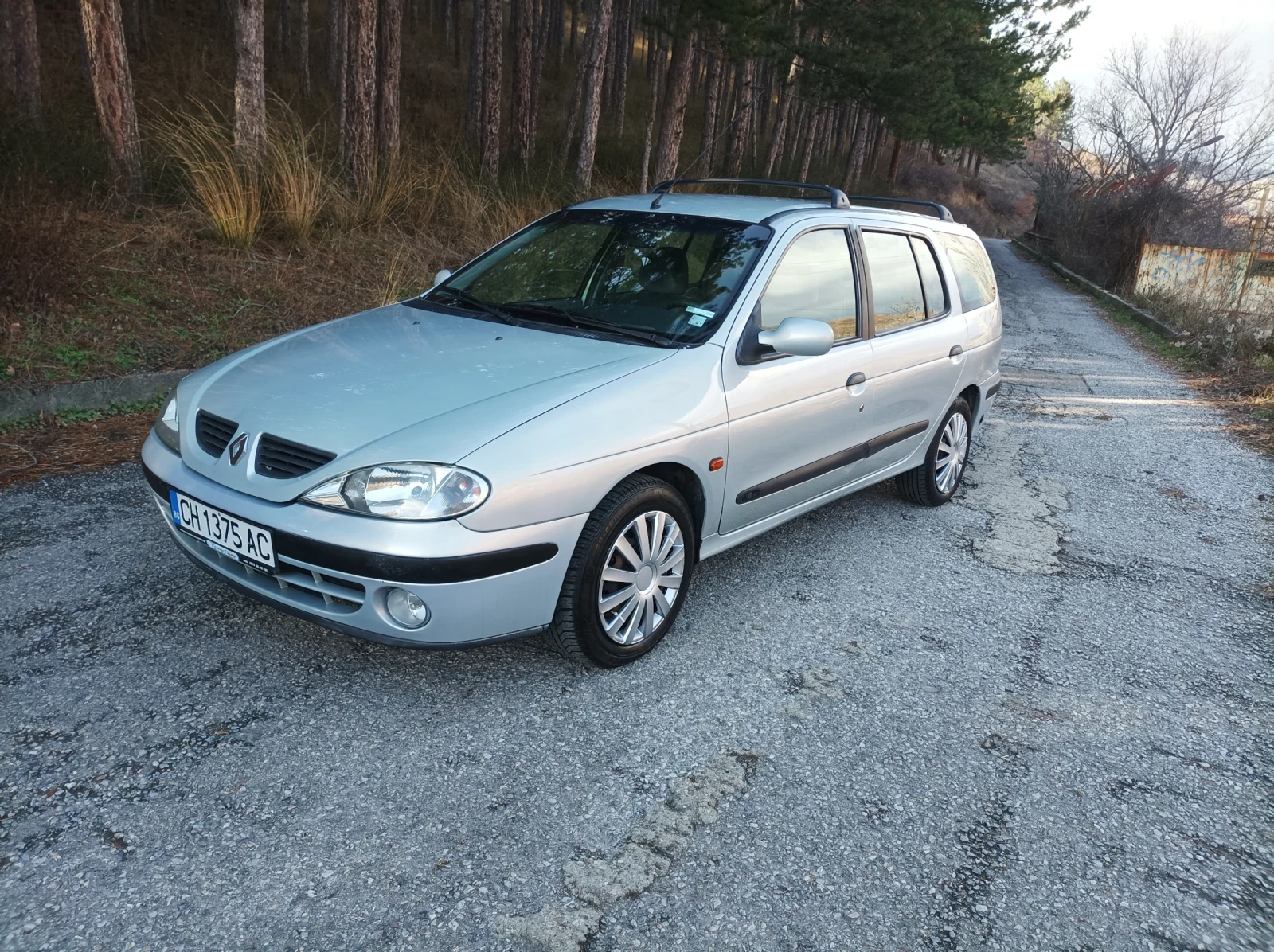 Renault Megane 1.6 16v LPG, снимка 1