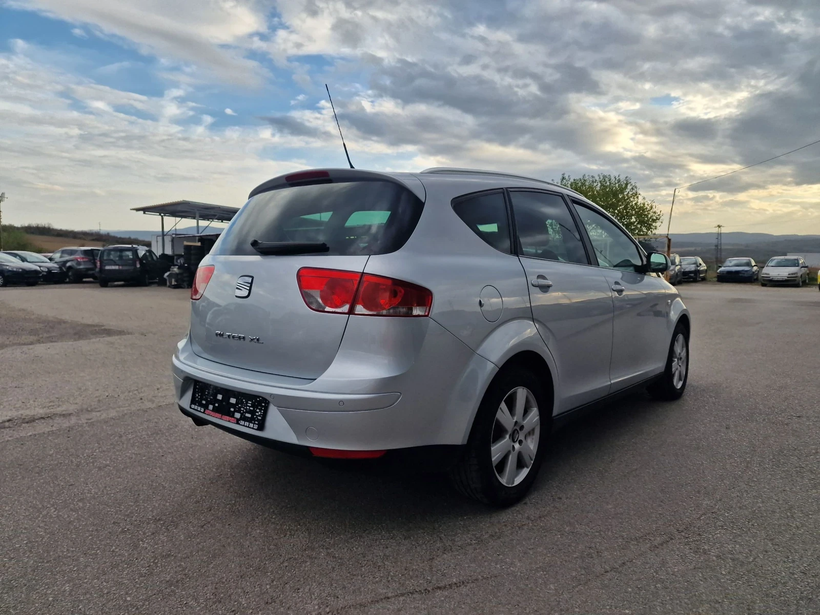 Seat Altea 1.6i-102 к.с XL - изображение 6