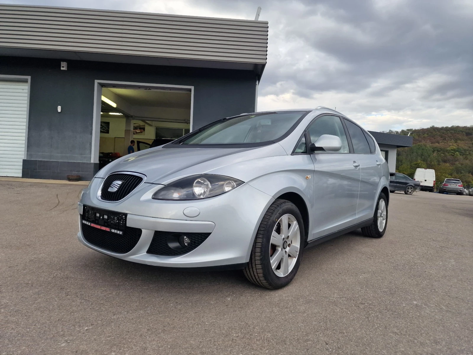 Seat Altea 1.6i-102 к.с XL - изображение 3