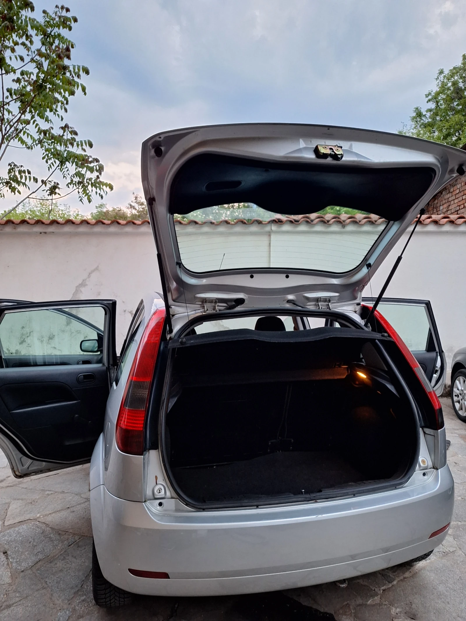 Ford Fiesta  - изображение 8