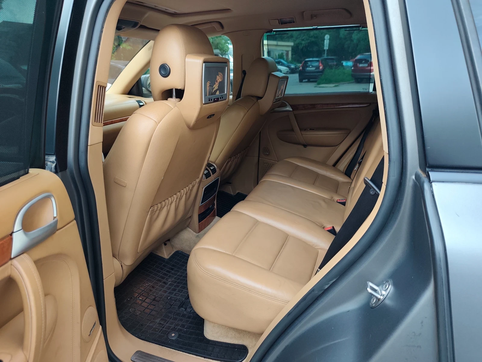 Porsche Cayenne 4.8 Facelift Full!   !ТОП!!, снимка 11 - Автомобили и джипове - 54351598
