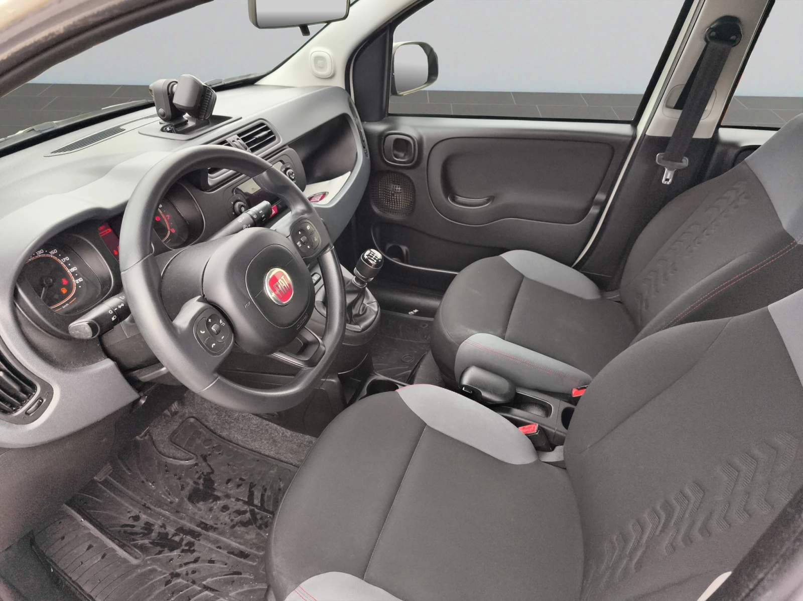 Fiat Panda 0.9 85hp MT6 4x4 E6/1709R27 - изображение 10