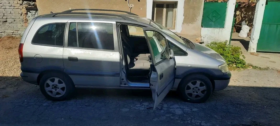 Opel Zafira  - изображение 5