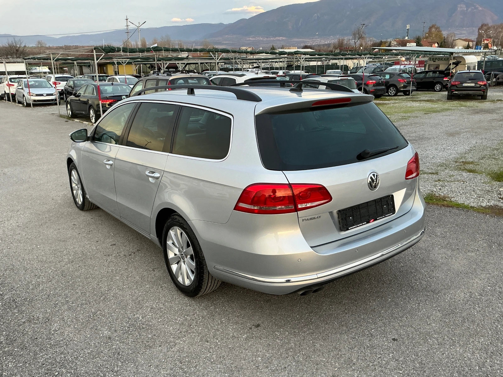 VW Passat 2.0 TDI - изображение 10
