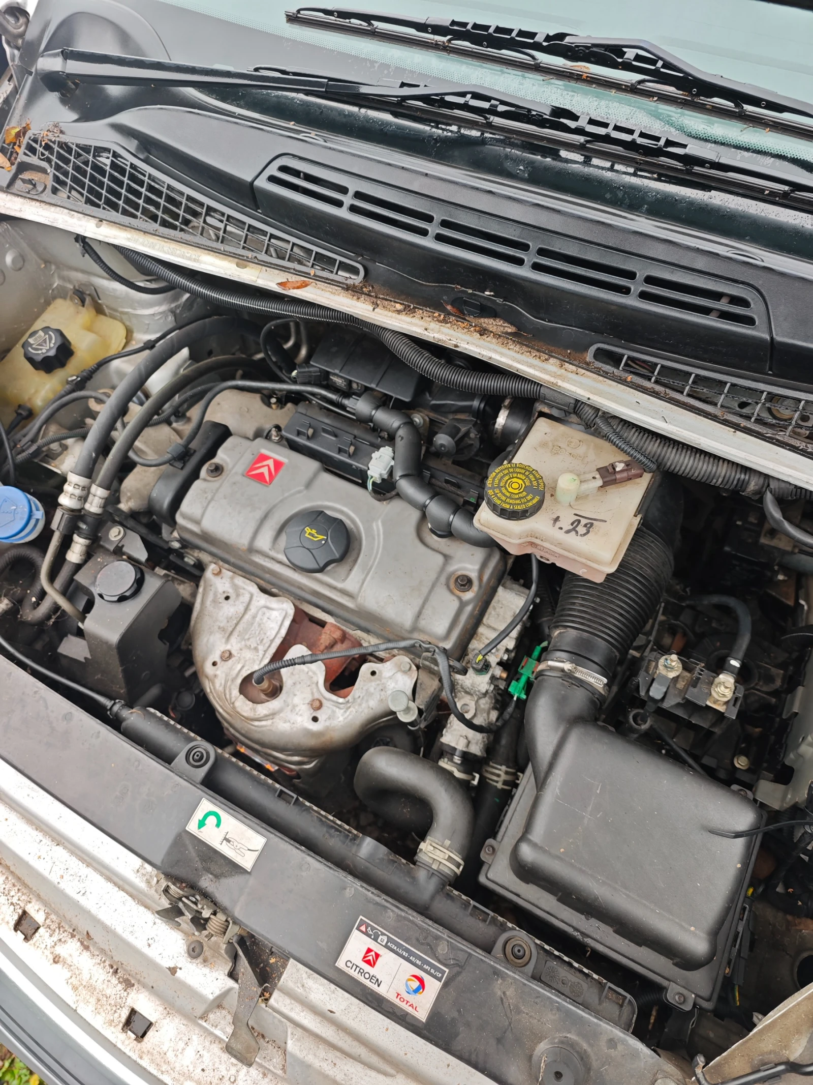 Citroen Xsara picasso 1.6I НОВ ВНОС - изображение 8