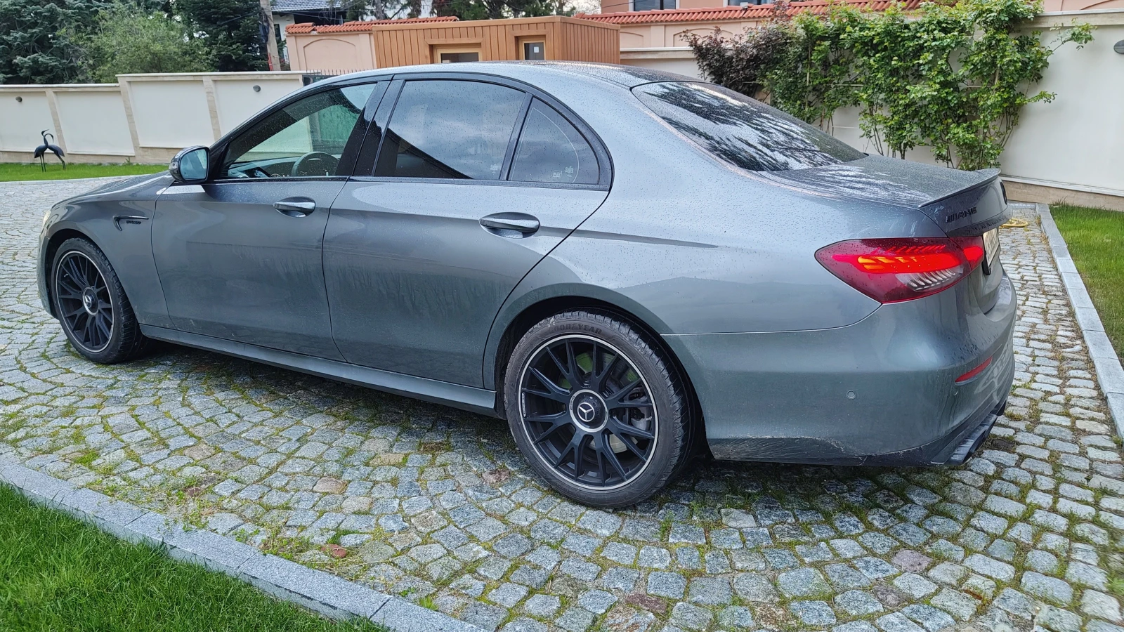 Mercedes-Benz E 53 AMG 4Matic, Airmatic, снимка 3 - Автомобили и джипове - 53145110