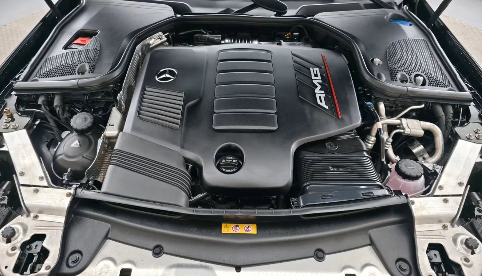 Mercedes-Benz E 53 AMG 4Matic, Airmatic - изображение 8