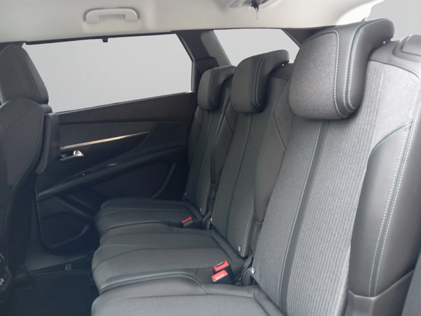 Peugeot 5008 New Line Up ALLURE PACK 1.5 BlueHDi 130 S&S EAT8  | Mobile.bg � ����������� 12